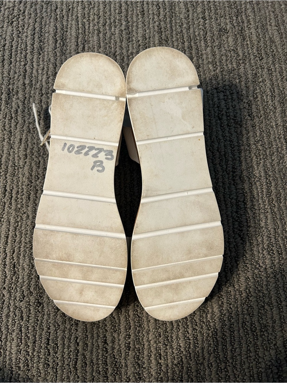 Steve Madden White Slingback Sandal Wedges - Picture 5 of 6